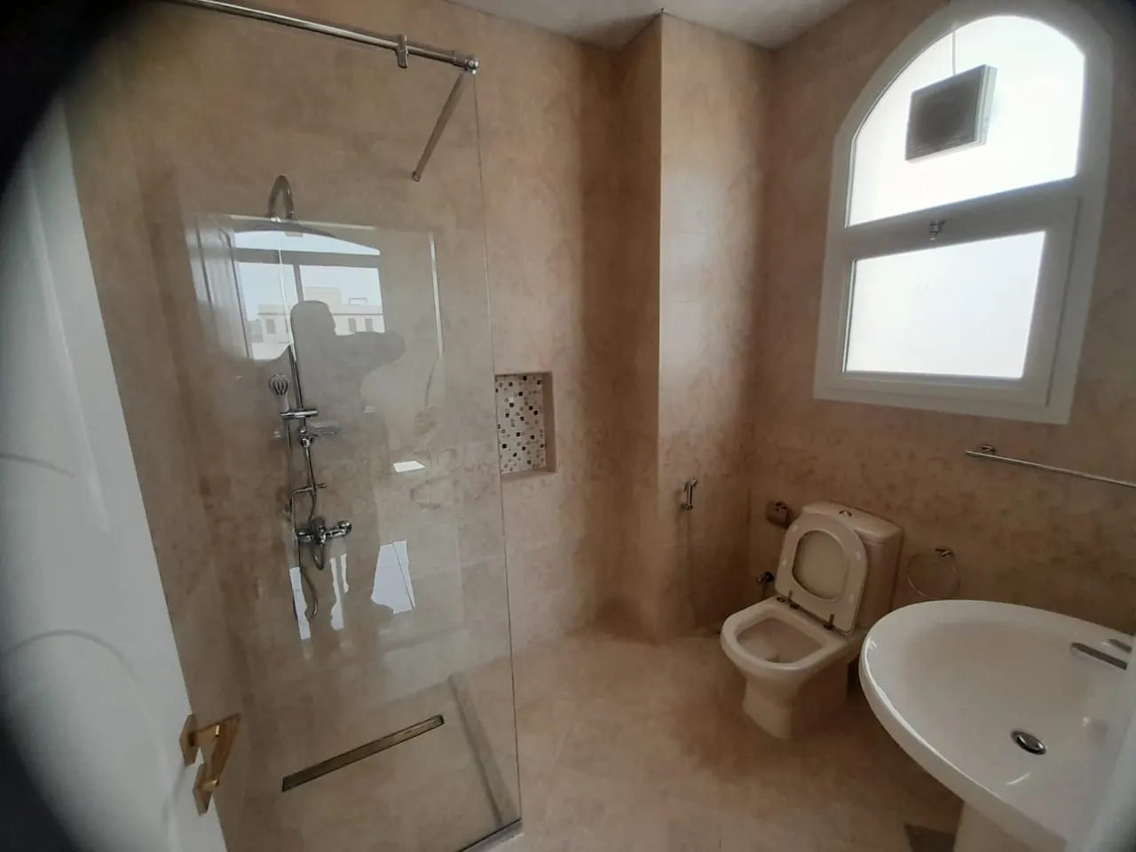 Interior Image 4