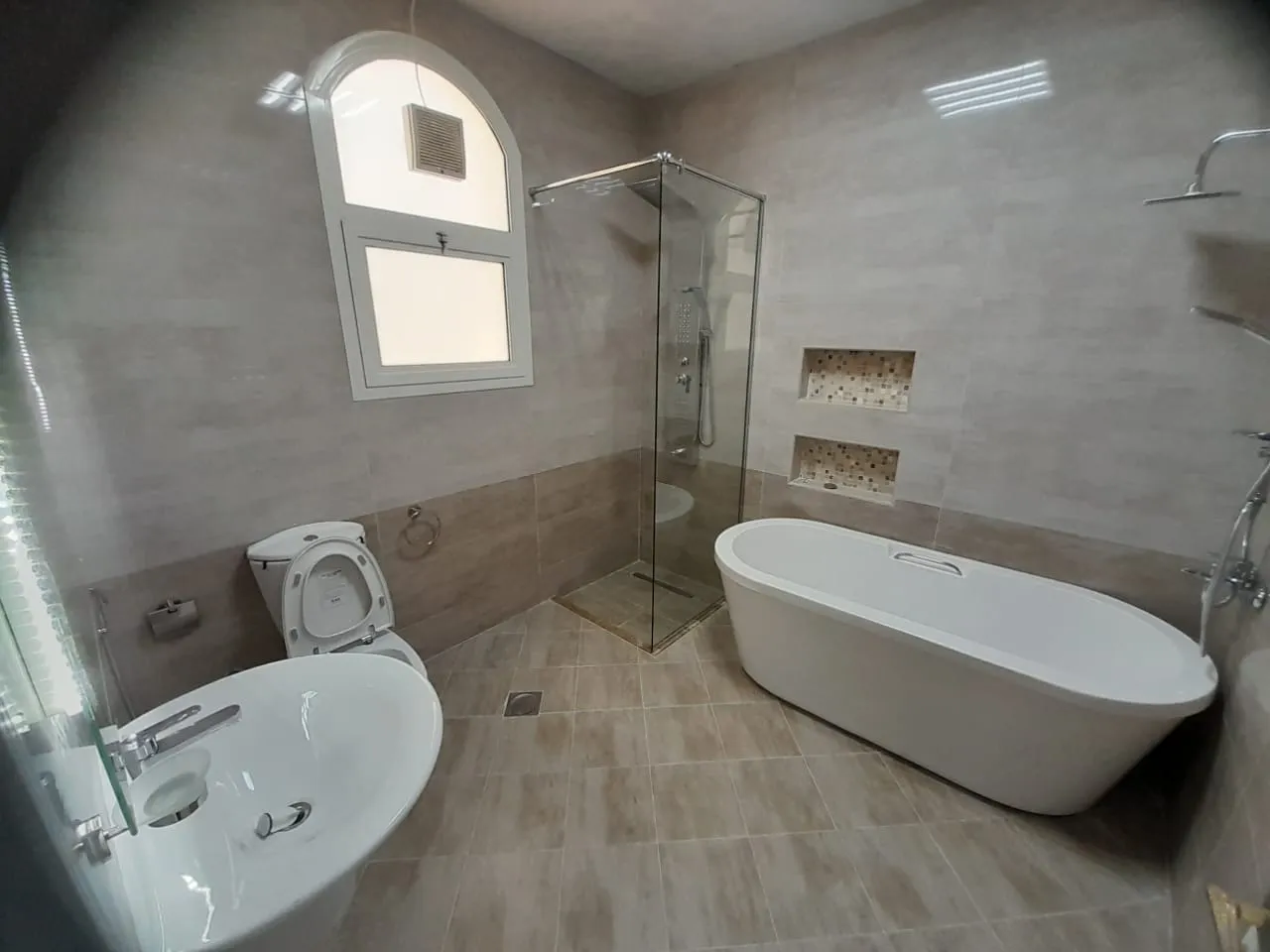 Interior Image 9
