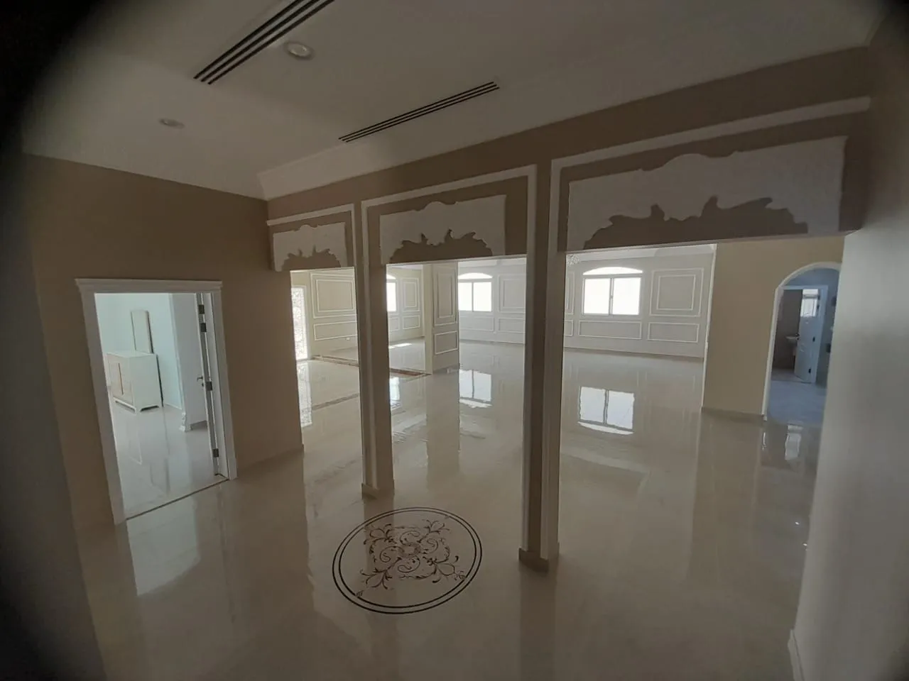 Interior Image 13