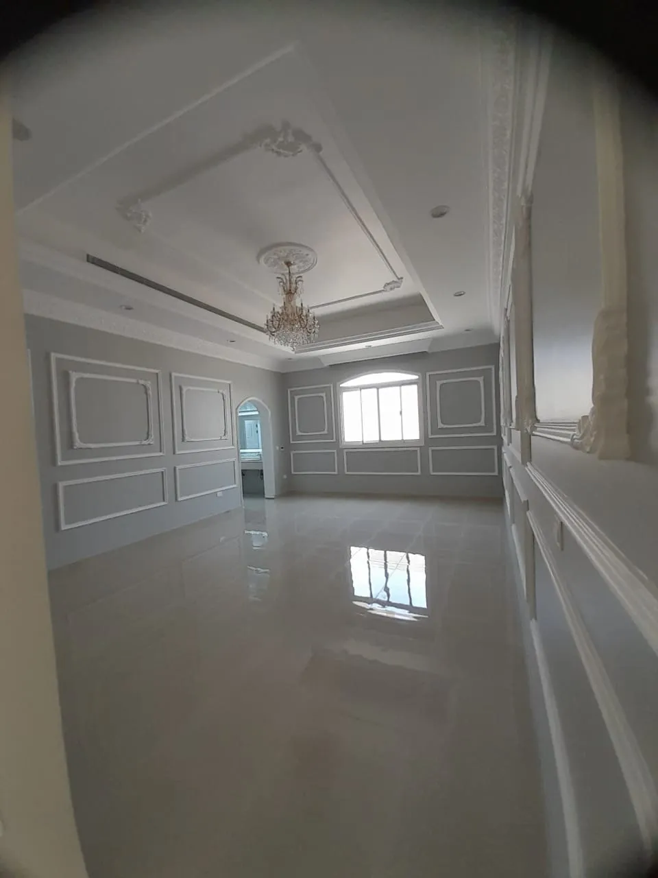 Interior Image 18
