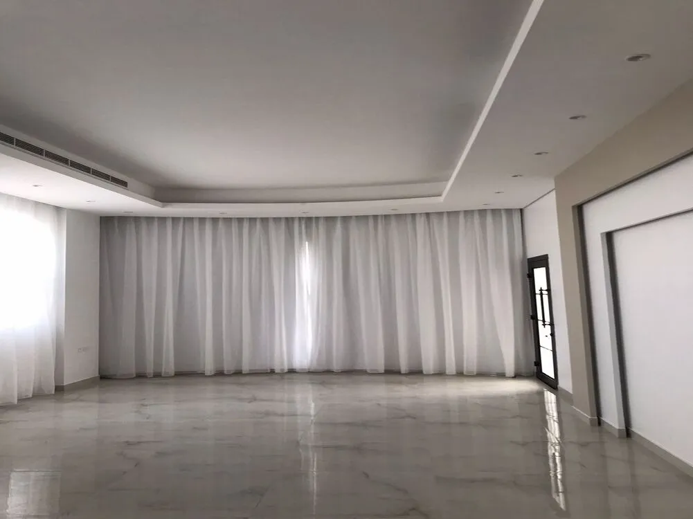Interior Image 21