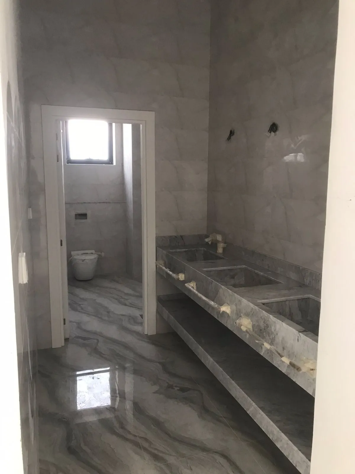 Interior Image 6