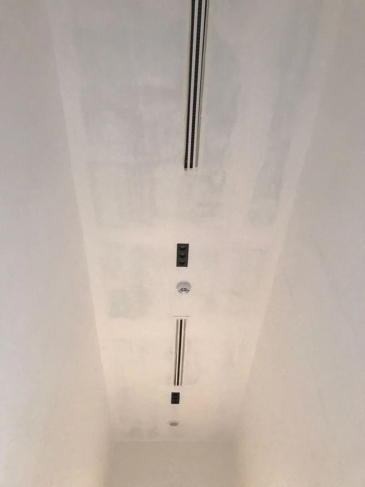 Interior Image 10