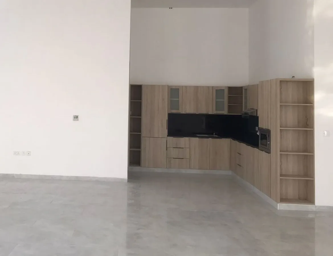 Interior Image 12